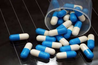 AMOXICILINA – Indicações, como tomar e efeitos adversos