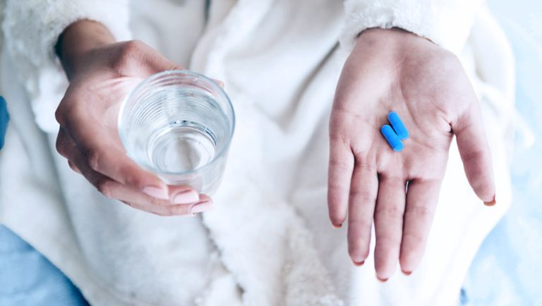 Fluconazol (bula simples): para que serve e como tomar