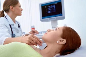 NÓDULOS TIROIDEOS – Síntomas, causas y riesgos de cáncer