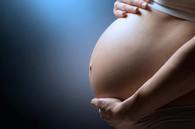 secreción sanguinolenta dolor pélvico náuseas fatiga