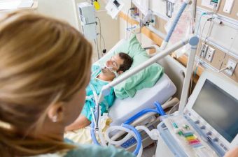 O que acontece com os pacientes internados em UTI?