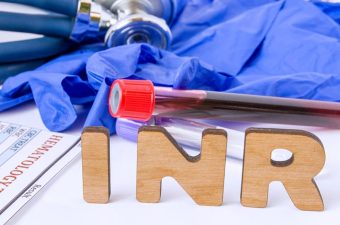 VARFARINA – Como tomar e interações com remédios e alimentos